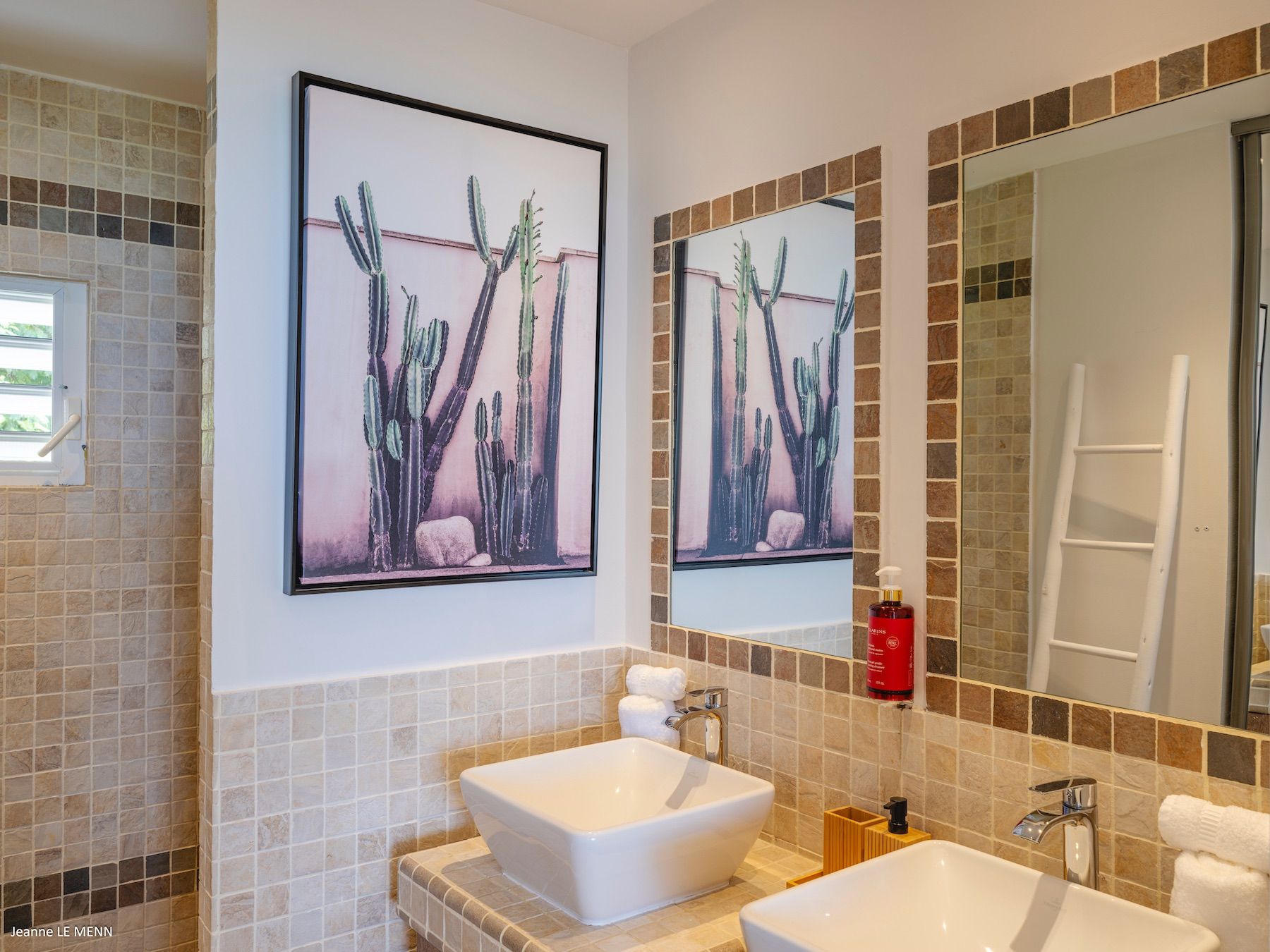Ensuite